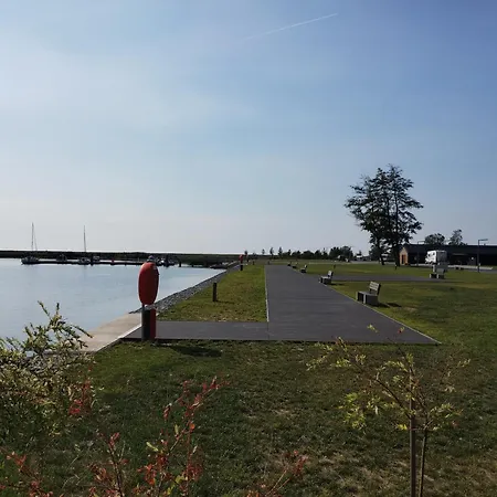 شقة Prosta 11 Your On Island Klimatyzacja Tv Wifi ولين